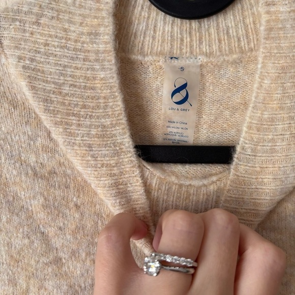 Lou & Grey | Women's Soft Cozy Ski City Sweater Size Small NWT Aspen Vail Tahoe - Picture 7 of 9